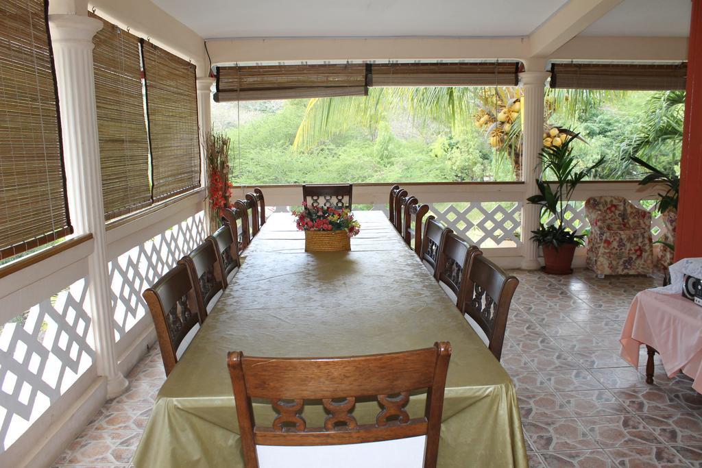 Villa Le Chapo Port Mathurin Esterno foto